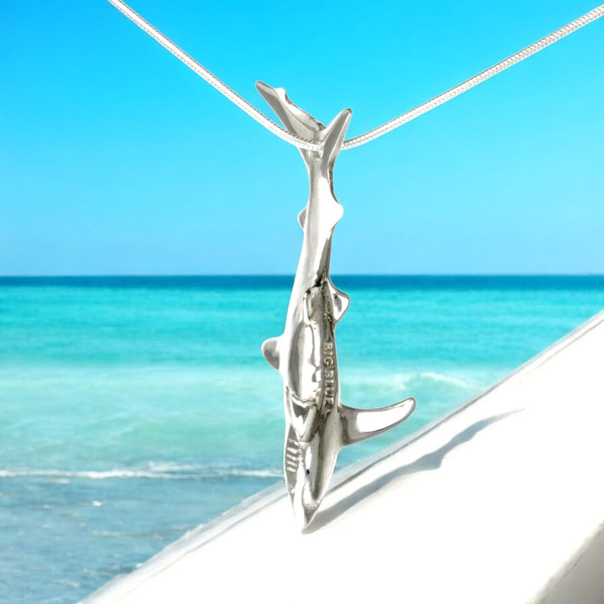 Joe Romeiro´s Blue Shark Necklace – Sterling Silver