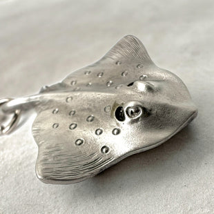 Stingray Keychain – Sea Life Collection – Pewter