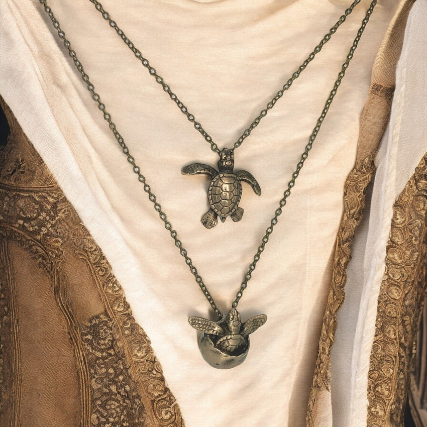 Sea Turtles Pendants on Layered Chains Necklace – Ocean Breeze Collection - Bronze