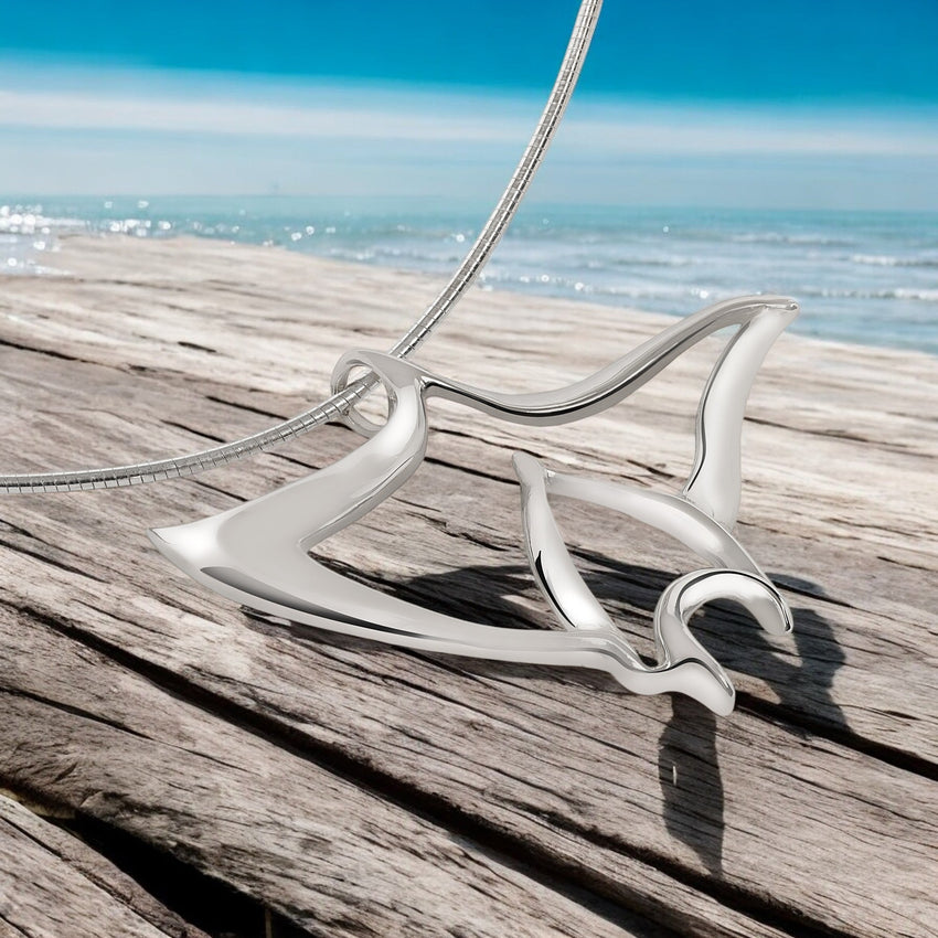 Manta Ray Necklace – Seaplicity Collection – Sterling Silver